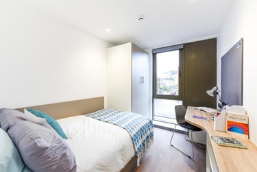 1 bed flat, Great Patrick Street, Holylands, Belfast, BT12LT - Image 4